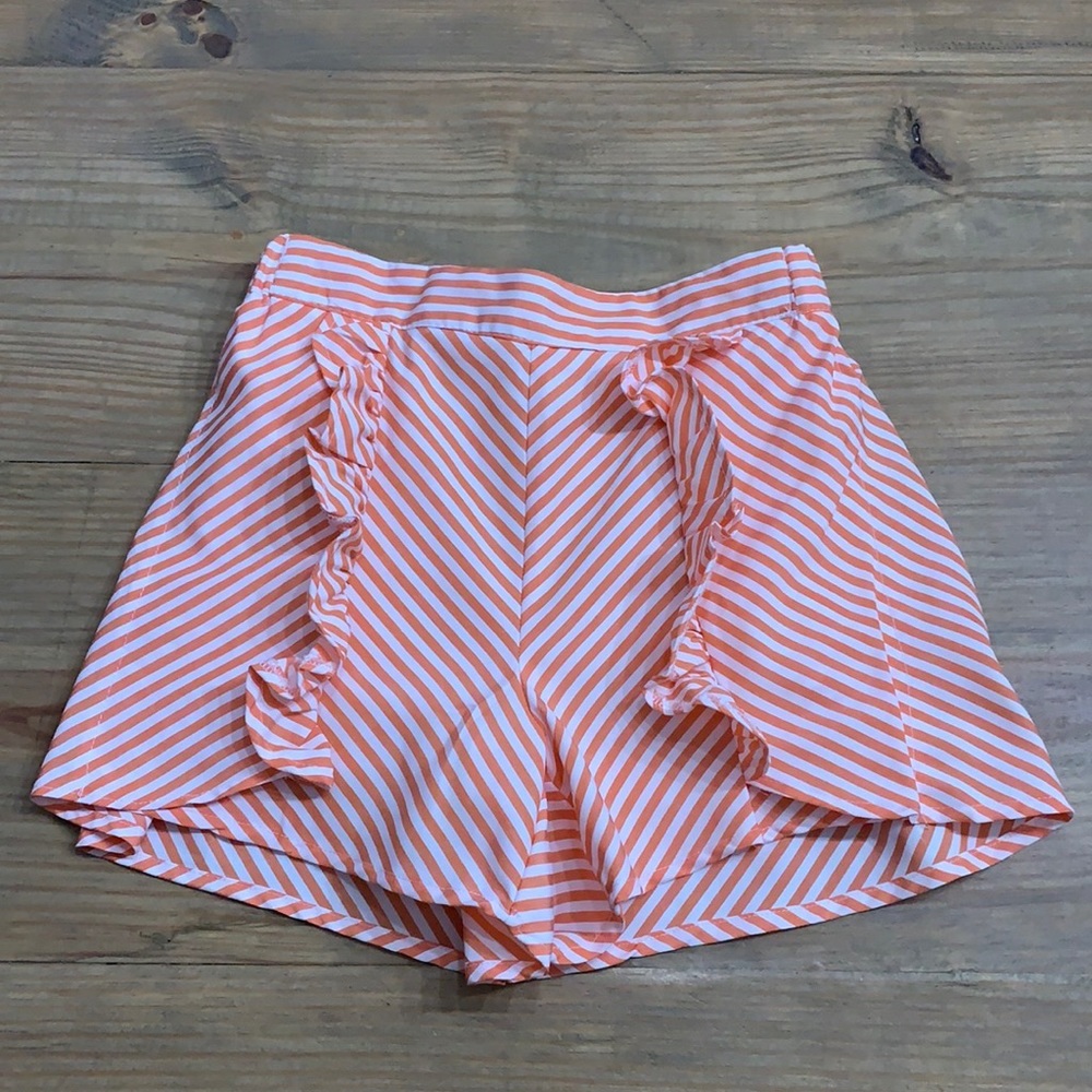 Habitual Ruffle Shorts - Picture 4 of 4
